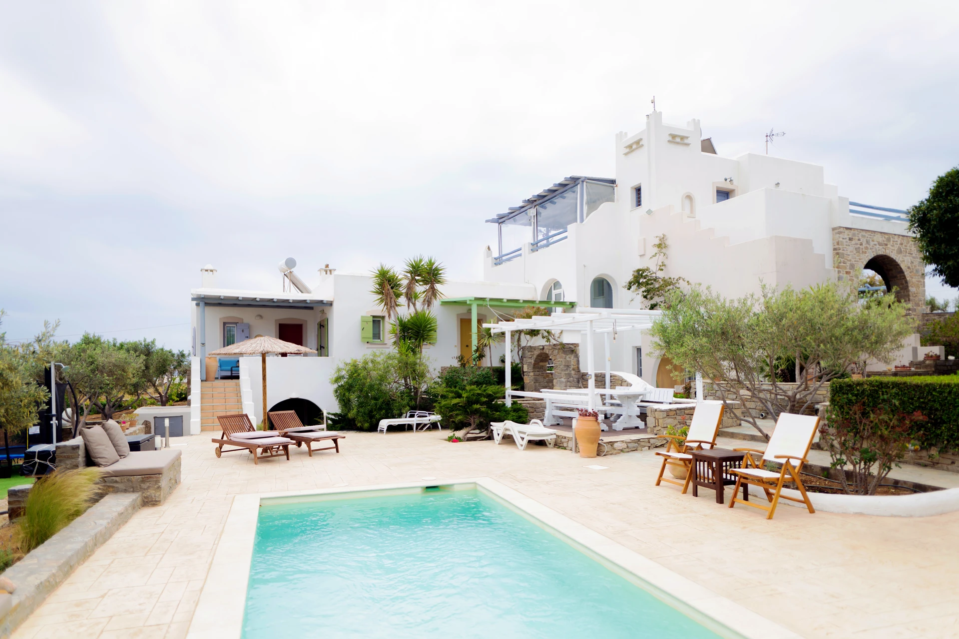 Callisto 3 πισίνα